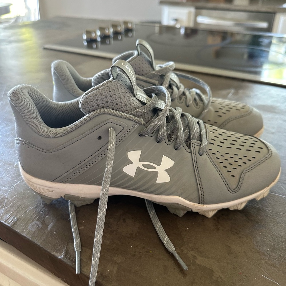 Baseball cleats youth 6.5